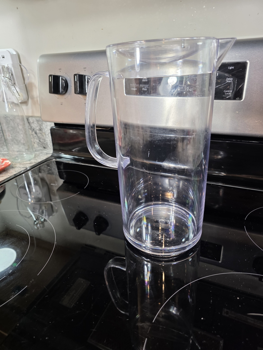 Clear Plastic Beverage Pitcher with Handle - Transparent Home Drinkware 2 Quarts